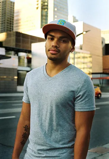 一首好听的英语歌曲 Sing You To Sleep-哄你入睡