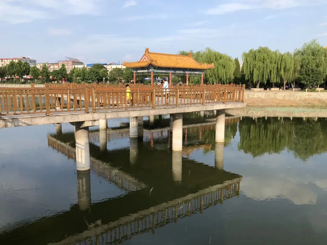 最近网上一首很火的歌曲,让我想起了一段千古佳话