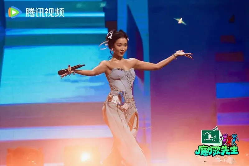 《魔力歌先生》先导片首播,清一色好评,喜剧歌曲加选秀模式