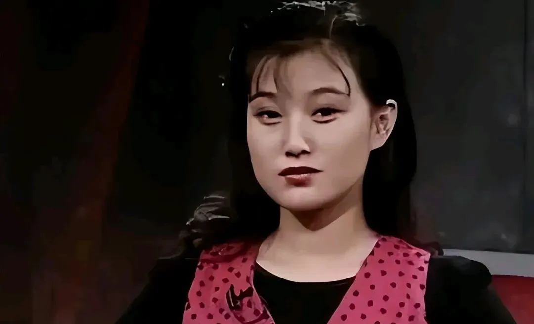 每天一首经典老歌:今日分享歌曲《小背篓》太好听了!!!