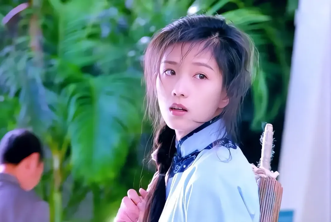 每天一首经典老歌:今日分享歌曲《爱江山更爱美人》太好听了!!!