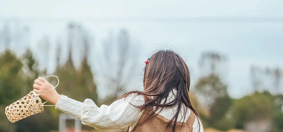 风过壮锦,歌起三月