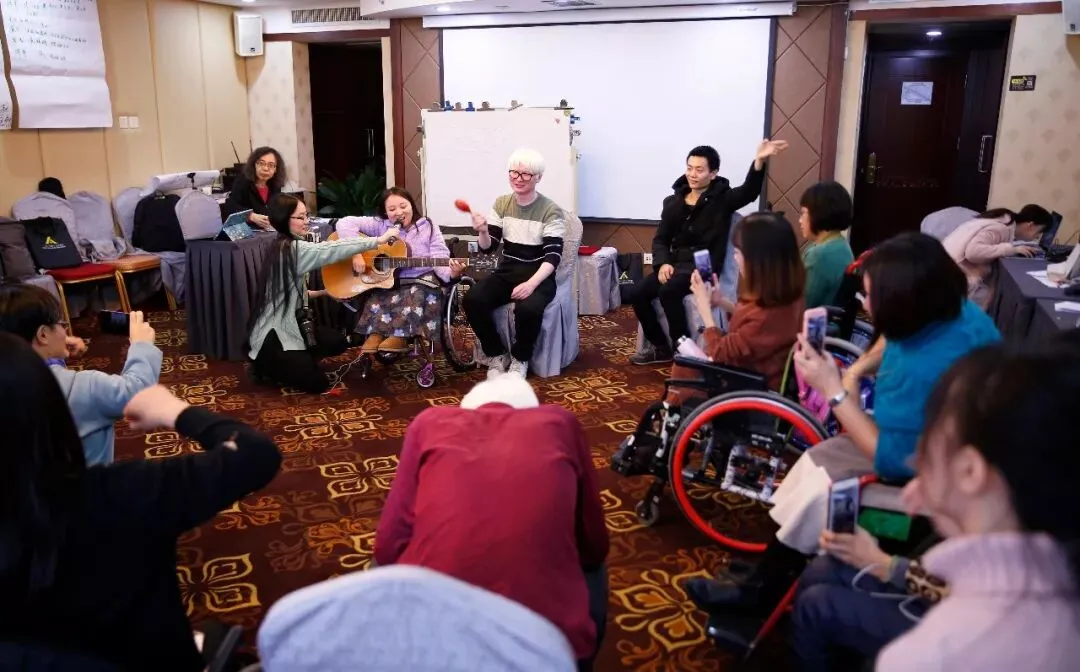 歌曲分享 | 《世界有我们不同》诗歌创作营暨身体诗歌工作坊