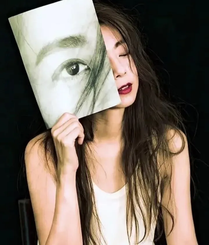 这首经典老歌让我们明白:原来清醒与勇敢,才是成年人的爱情真相!