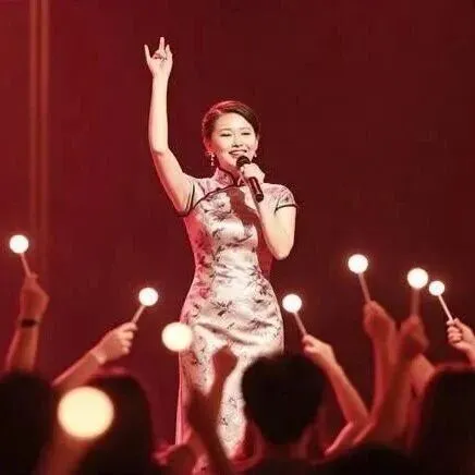 “50、60、70后,这10首老歌一响,眼泪就忍不住,致我们回不去的青春”