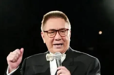 鬼才黄霑的10首巅峰歌曲,首首值得回味,《沧海一声笑》只是其一