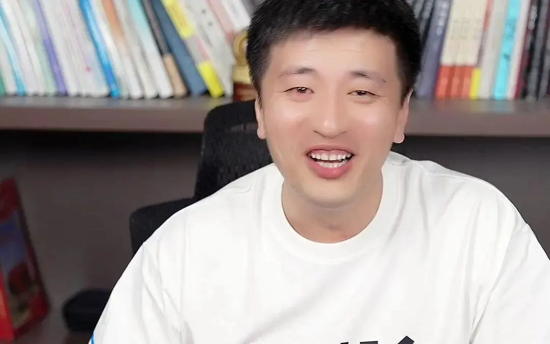 原创歌曲《时代的灯塔》一一张雪峰去世为什么能引起全网哀悼?