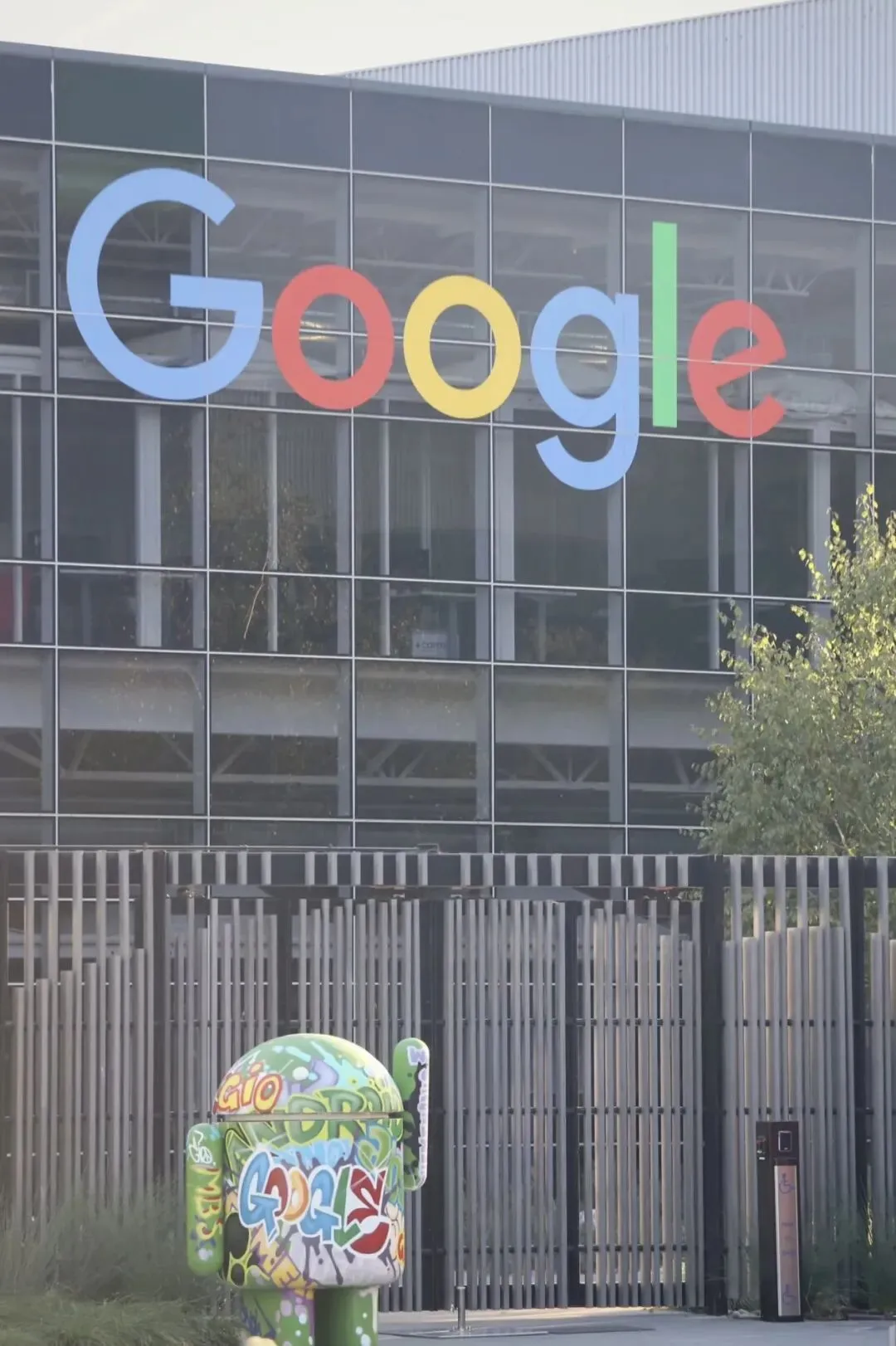 谷歌最新AI音频模型可制作3分钟完整歌曲,美国国防部大幅增加关键导弹系统订单