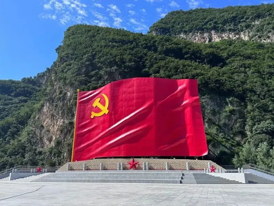 “没有共产党就没有新中国”革命歌曲纪念馆一日党建活动