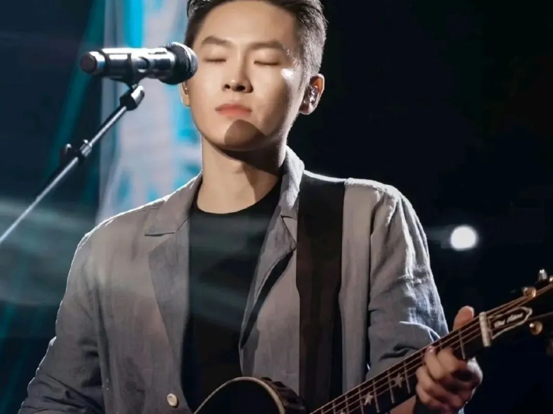 这首歌简单到所有人都可以唱