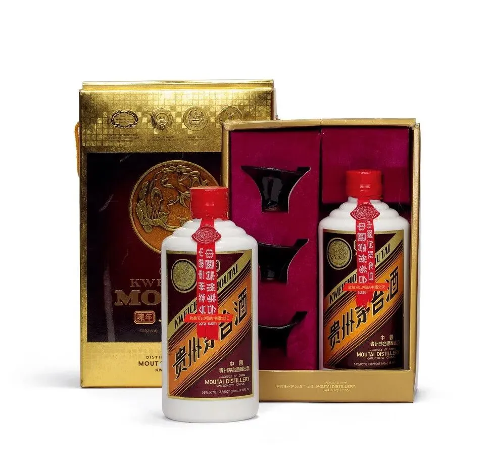 红酒回收店【回收露仙歌红酒】【2010年茅台酒】品牌信誉价格优势明显、上门专业鉴定即刻现金交易