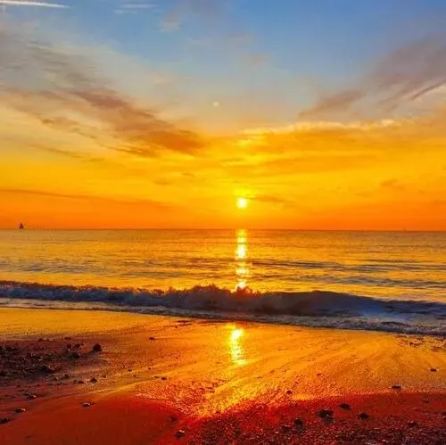 一首老歌,唱的从来不是爱情