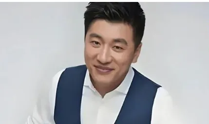 那首致敬歌里,藏着张雪峰3个被忽略的真相