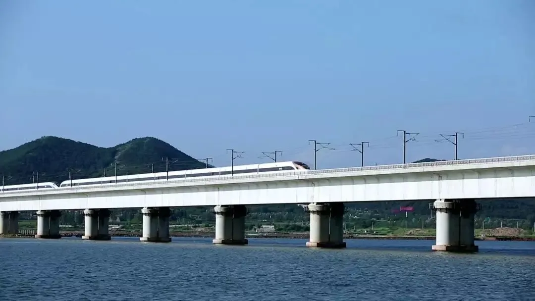 铁路原创歌曲展播|《追梦飞翔》