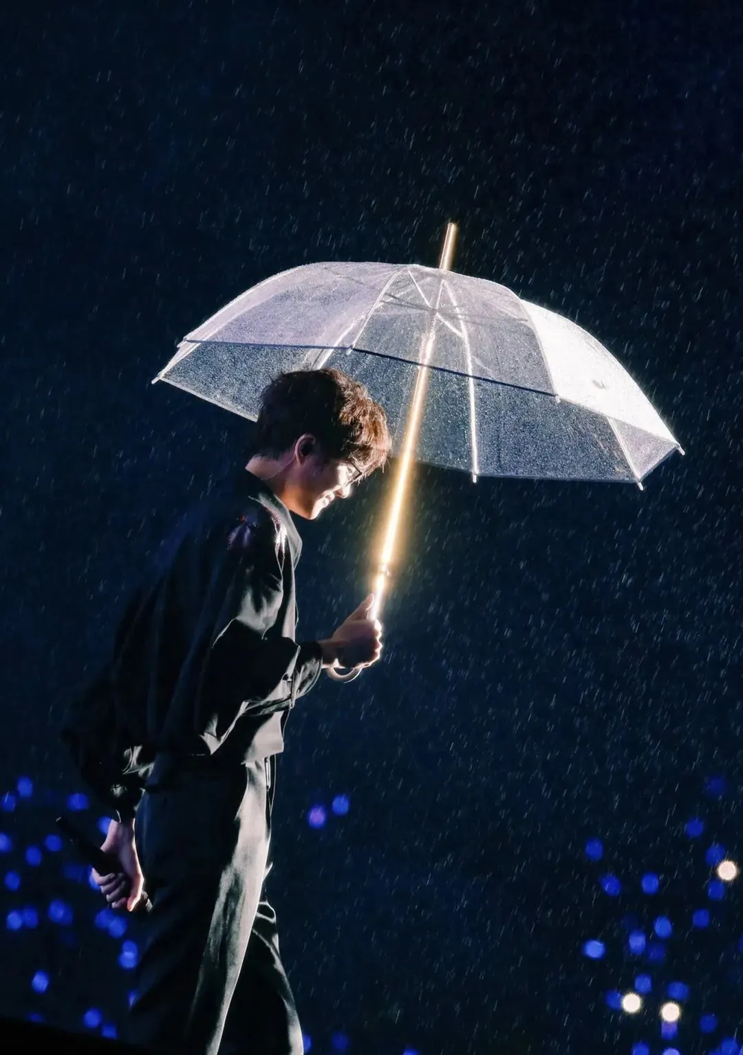 经典歌曲|许嵩《清明雨上》一首中国风,藏着我们最温柔的清明