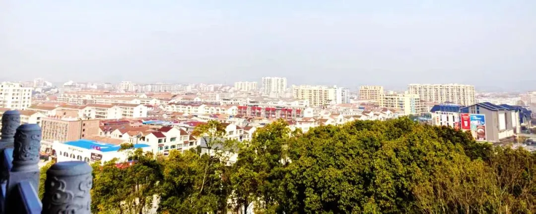 在外梅川伢伍维维创作的歌曲:《摇窠谣》