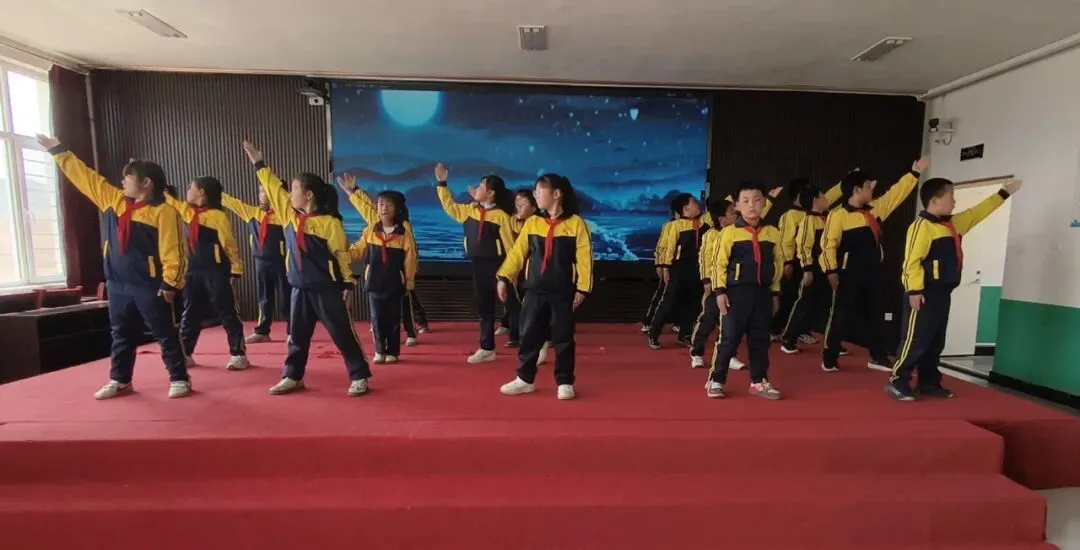 【义县】瓦子峪镇关工委开展“传唱抗战歌曲 激发爱国情怀”主题活动