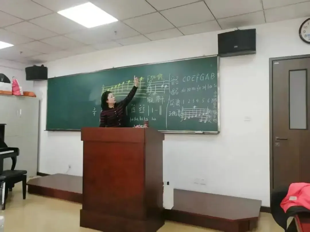 【良师益友】以歌逐梦沐春风,良师引路润夕阳