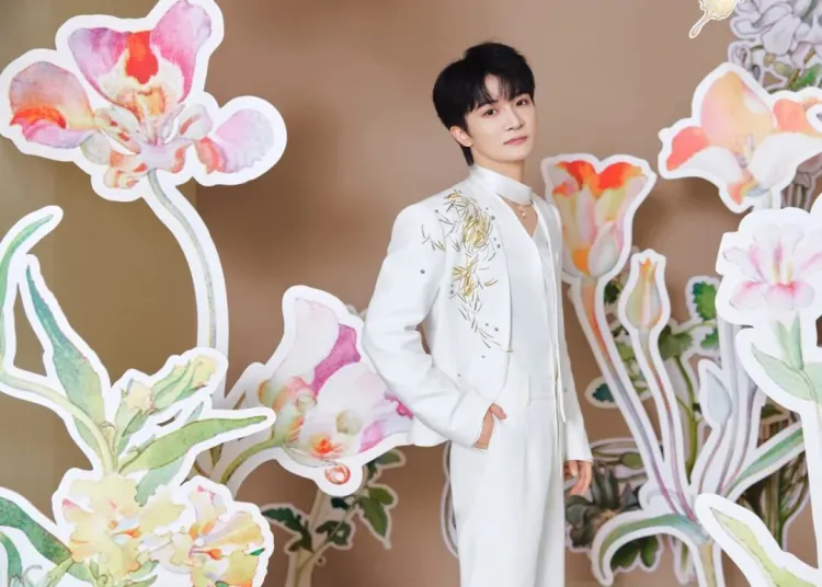 周深献唱!原创“苏超”主题歌曲《热烈盛开》正式发布!