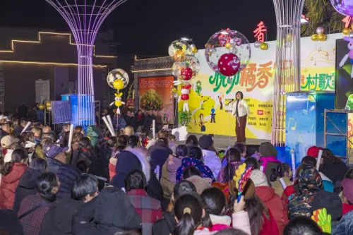 泸州银行眉山分行:村歌嘹亮处 金融活水来