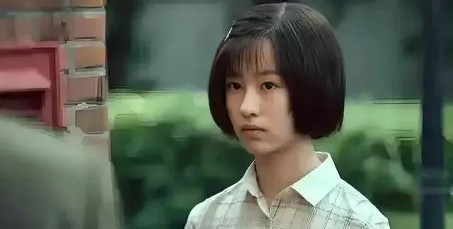 《沉默的荣耀》吴学成偷唱的红歌,是抗战歌曲《在太行山上》,它是太行军民不屈的精神符号!