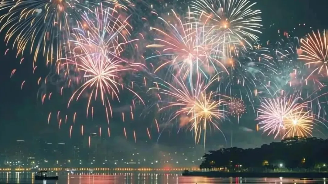 【歌曲分享】岑宁儿《追光者》——“我可以跟在你身后,像影子追着光梦游”