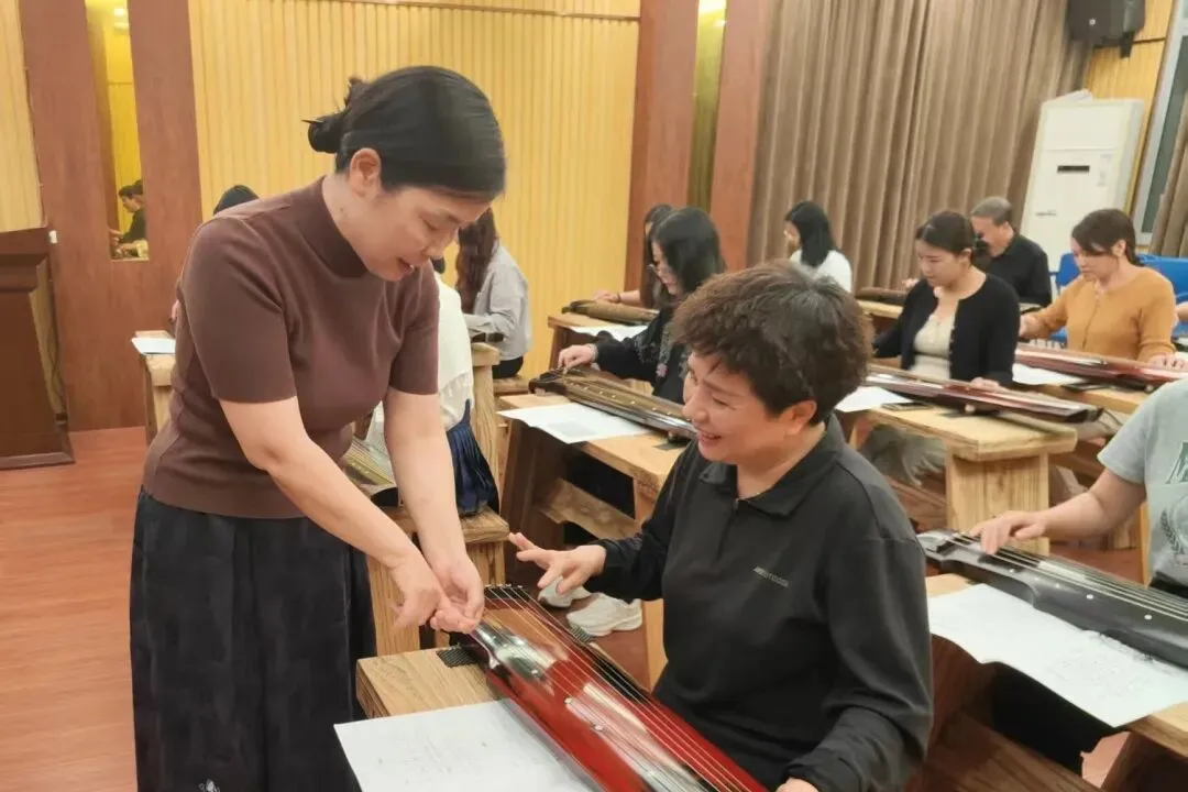 蕉城区职工公益学堂开课啦!歌曲、太极、花艺、古琴氛围感拉满