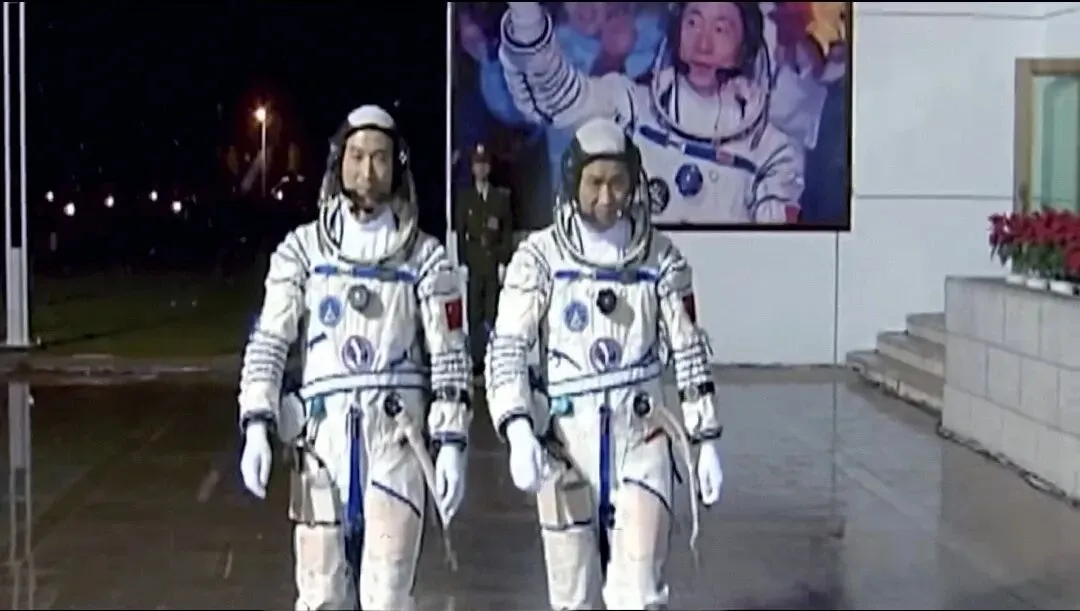 航天主题原创歌曲《逐梦太空》歌词赏析