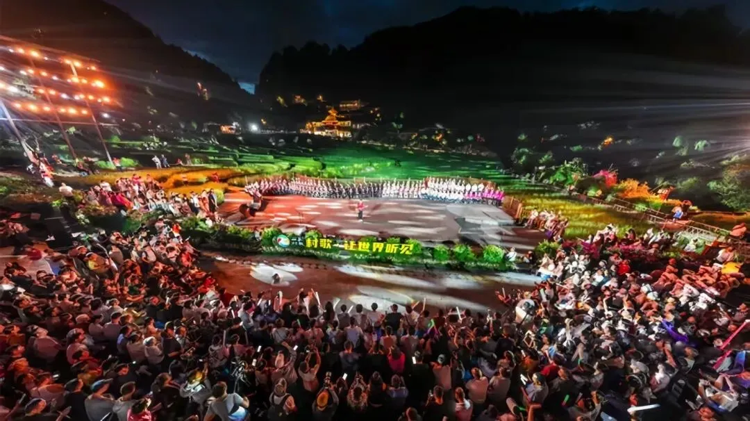 村歌侗舞凝乡韵,摔跤传俗敬耕耘 |五大活动燃动假期