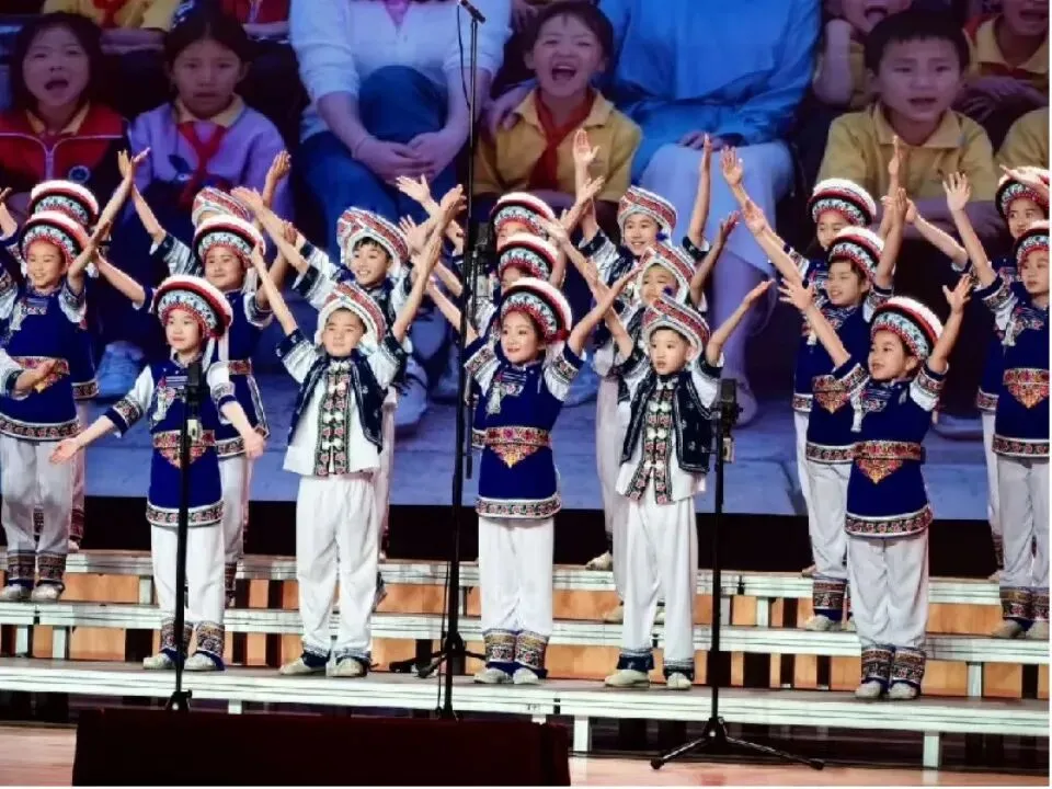 歌曲集锦|当白族童谣遇见歌曲《向云端》,把苍洱间的云唱给你听!