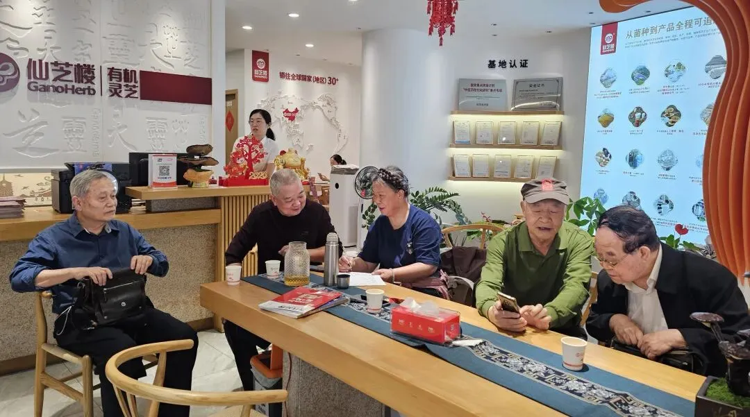 “劳动者之歌”线上主题摄影展作品评选揭晓