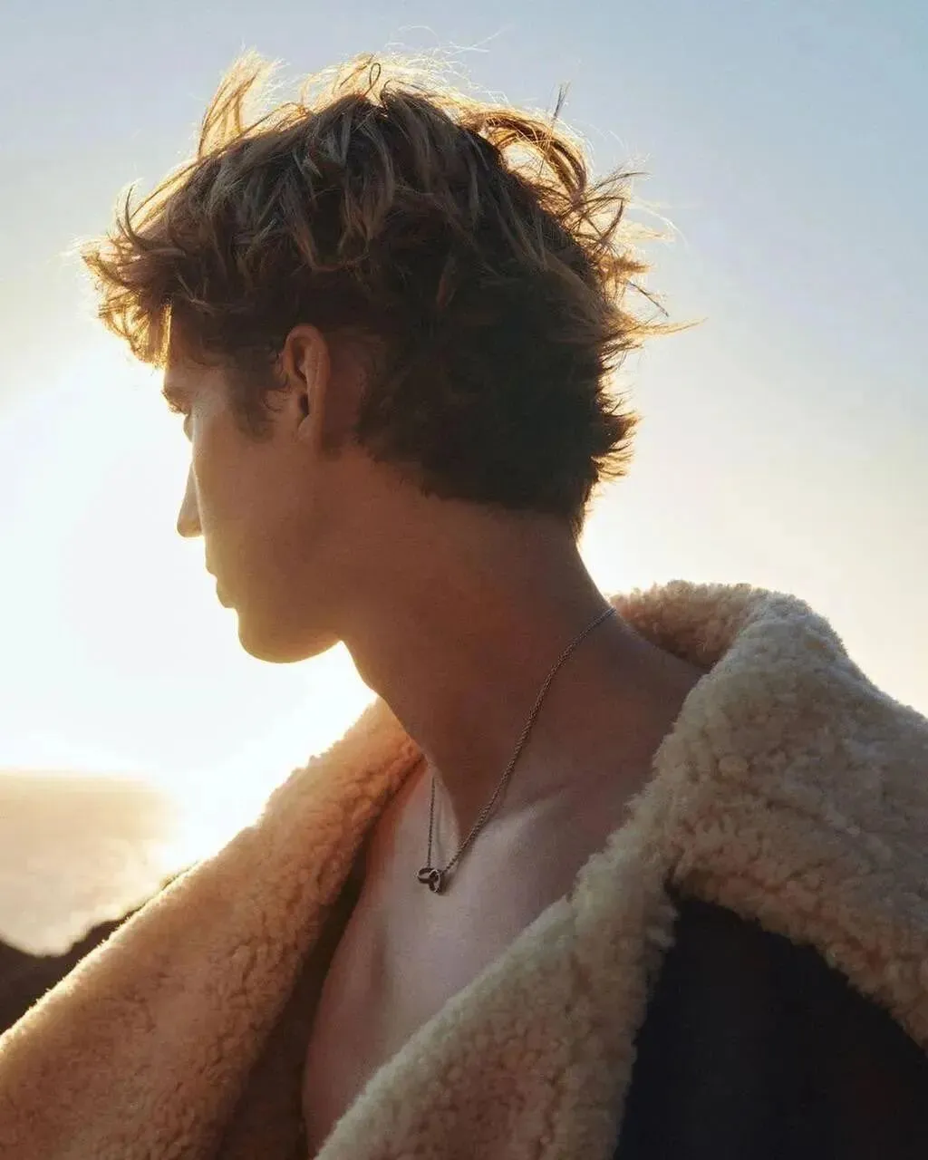 分享歌曲 | 《SUBURBIA》Troye Sivan