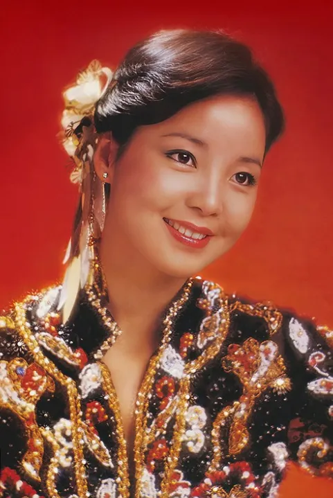 经典老歌推荐-《美酒加咖啡》
