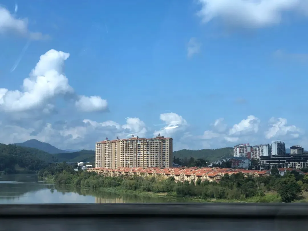 原创歌曲:御龙熙岸我的家