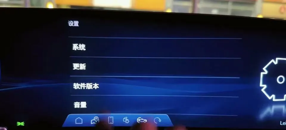 凯迪拉克锐歌LYRIQ前脸格栅灯常亮教程:一个模组让它“活”起来