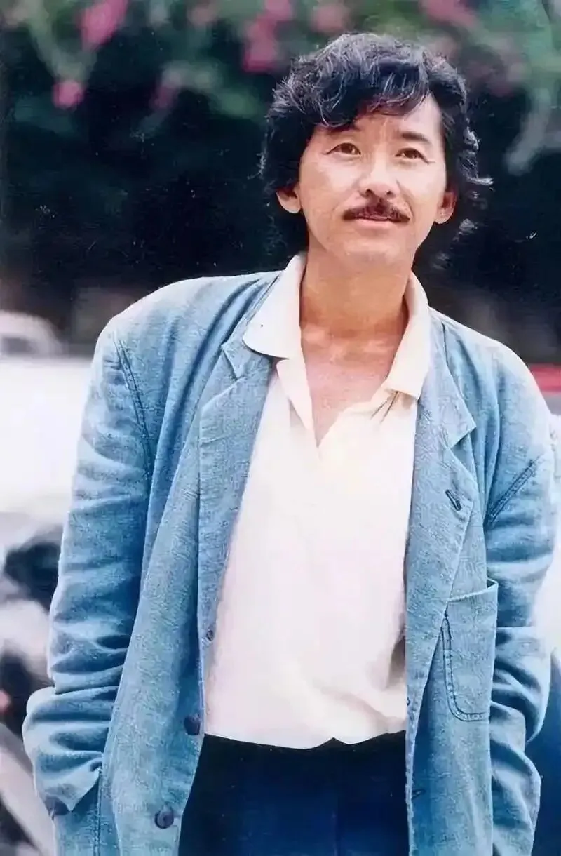 岁月老歌|半生风尘,终究怀念敢爱敢做的从前