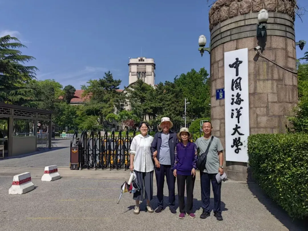 毕业季歌曲听了许多,《再见》最戳我心
