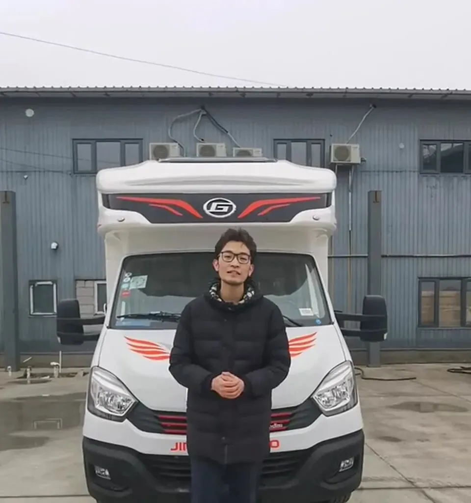 宾歌CD500:一台能睡4个人的无拓展房车,国六新底盘到底值不值得看?