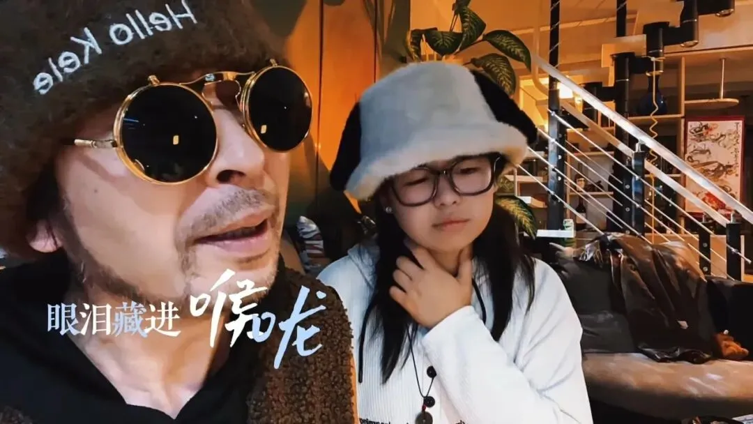 一首让人心动的歌曲《一生匆匆爱成空》