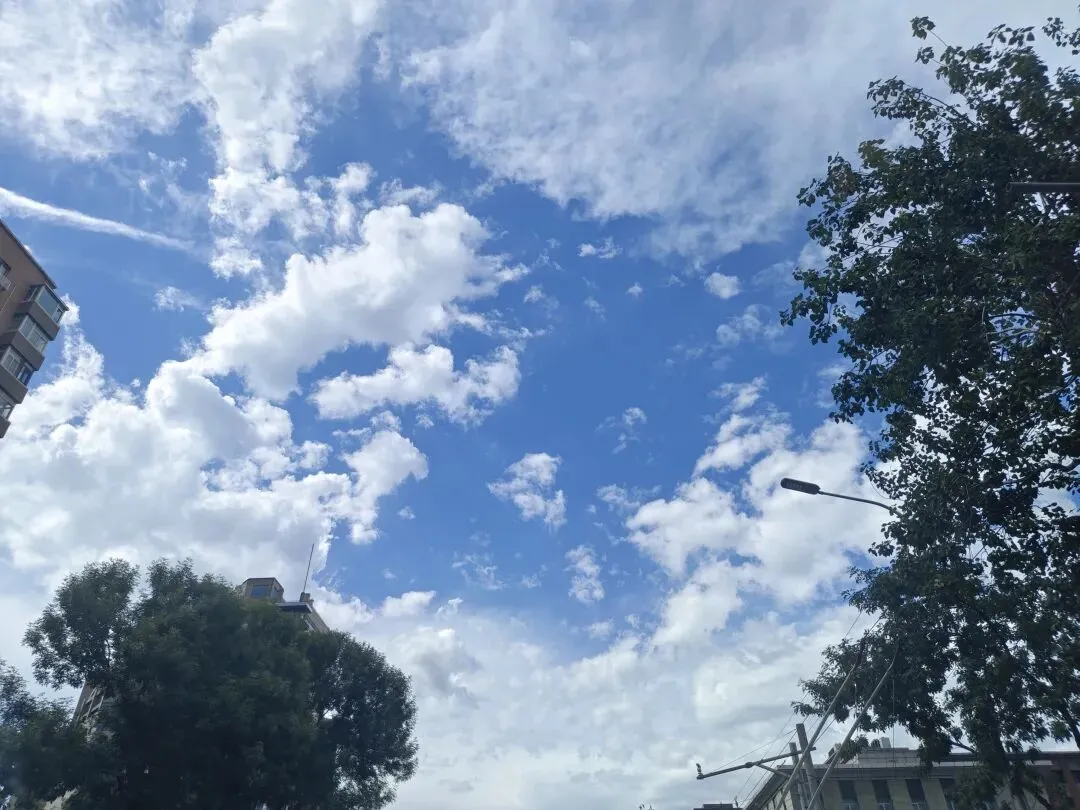 泰语歌曲|苏提达王后视频配乐《回答的人不在》