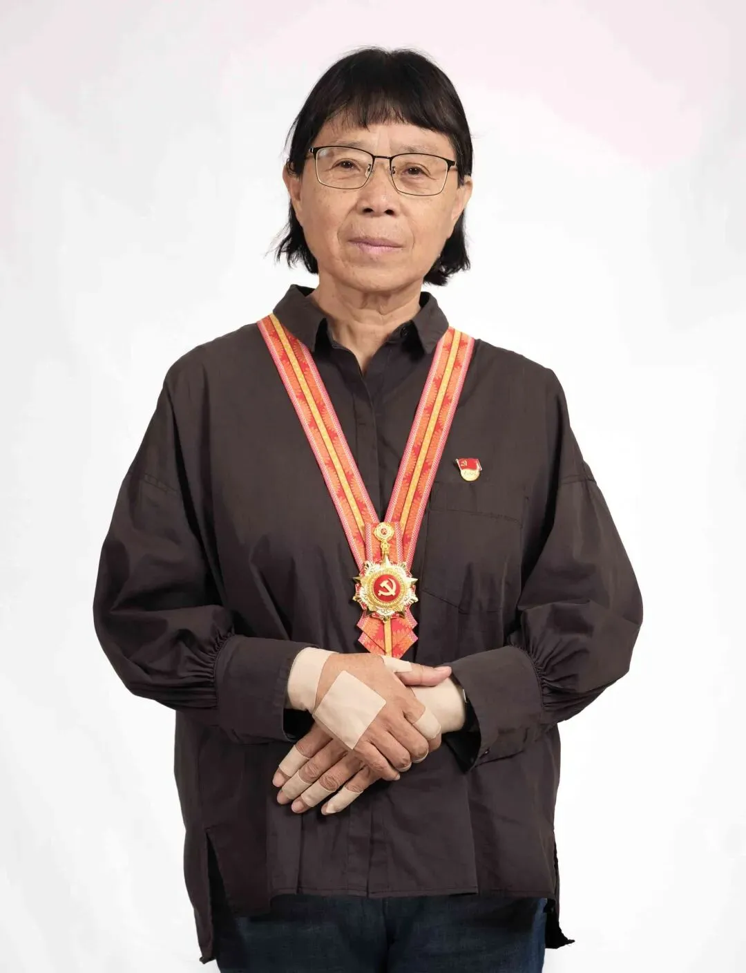 燃灯照大山,母爱暖人心‖歌曲《校长妈妈》致敬张桂梅老师