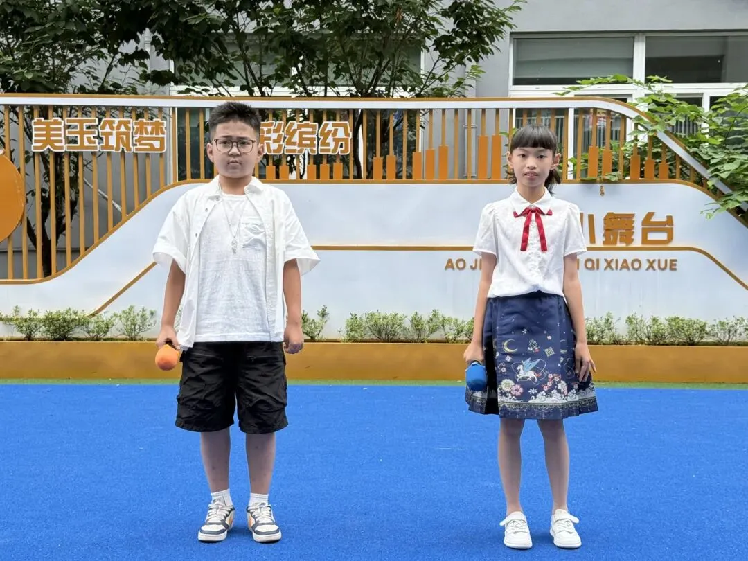 #歌声忆青春#经典老歌<同桌的你>