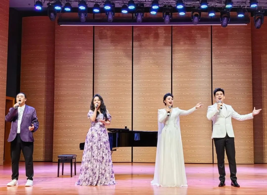 民建广西区委文化委原创歌曲《窑洞之光》在广西民族大学展演