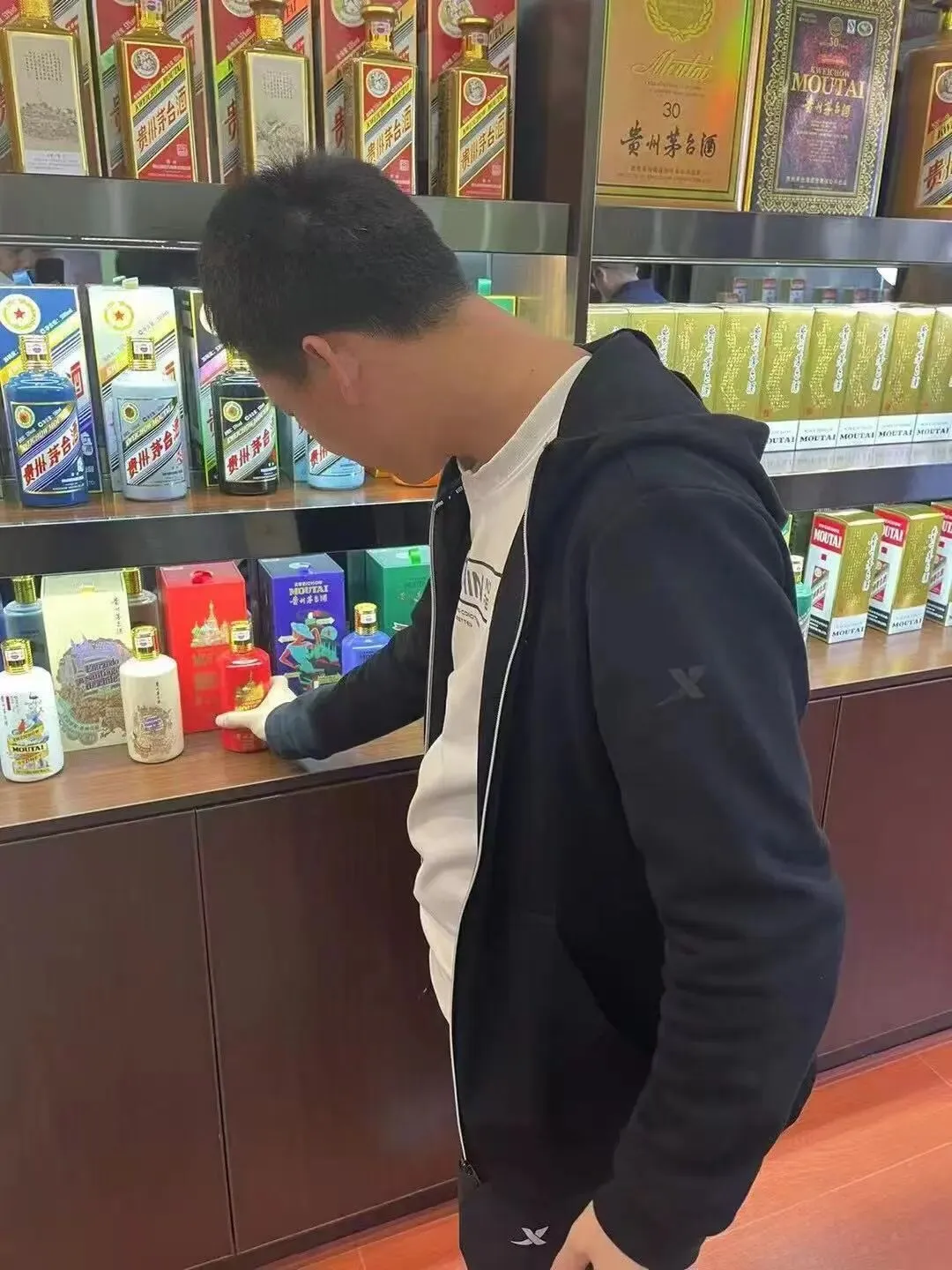 合肥回收国台玛歌木桶洋酒正规门店估价现款
