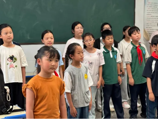 以歌为翼,快乐启航——乐福小学蔷薇合唱社团活动纪实