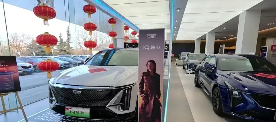 凯迪拉克LYRIQ锐歌?30万级纯电SUV,为什么我更看好宝马iX3?