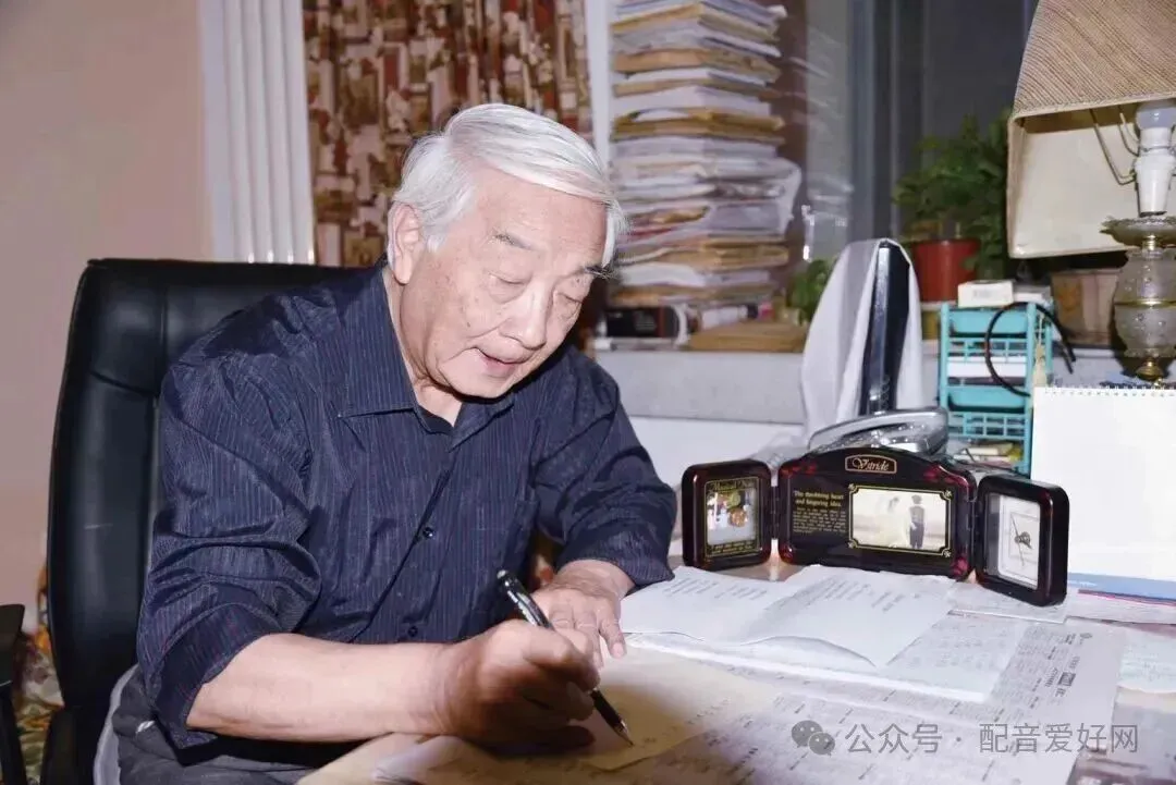 歌曲《乌苏里船歌》词作者胡小石逝世 享年86岁(附郭颂1963年演唱版本)