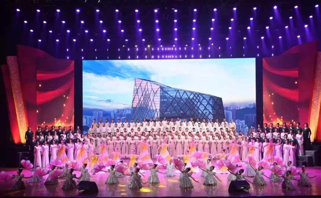 歌动鮀城心向党!我市举办“岁月留声 赓续华章”群众歌会