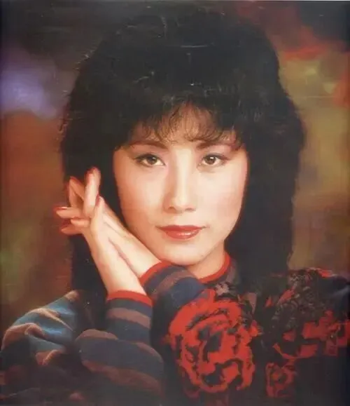 “阿姐”汪明荃3+3歌曲欣赏