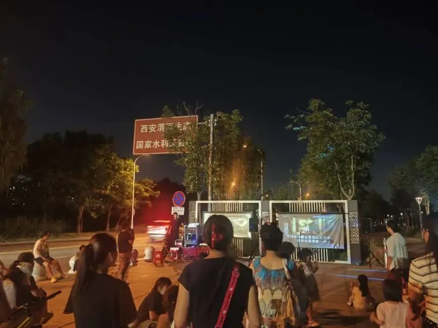 一曲老歌碎心肠,最念家中老夫